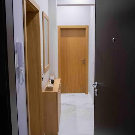 Апартаменты Center Spacious 2br Near Vitosha Blvd *