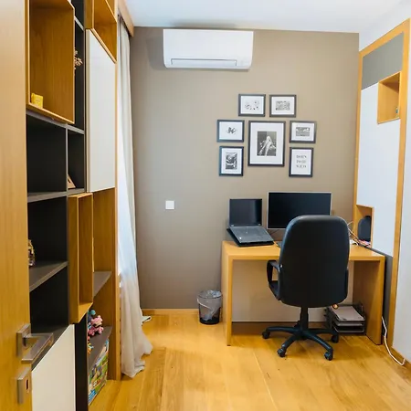 Апартаменты Center Spacious 2br Near Vitosha Blvd *