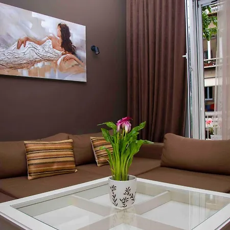 Center Spacious 2br Near Vitosha Blvd