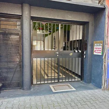 Appartamento Center Spacious 2br Near Vitosha Blvd Sofia